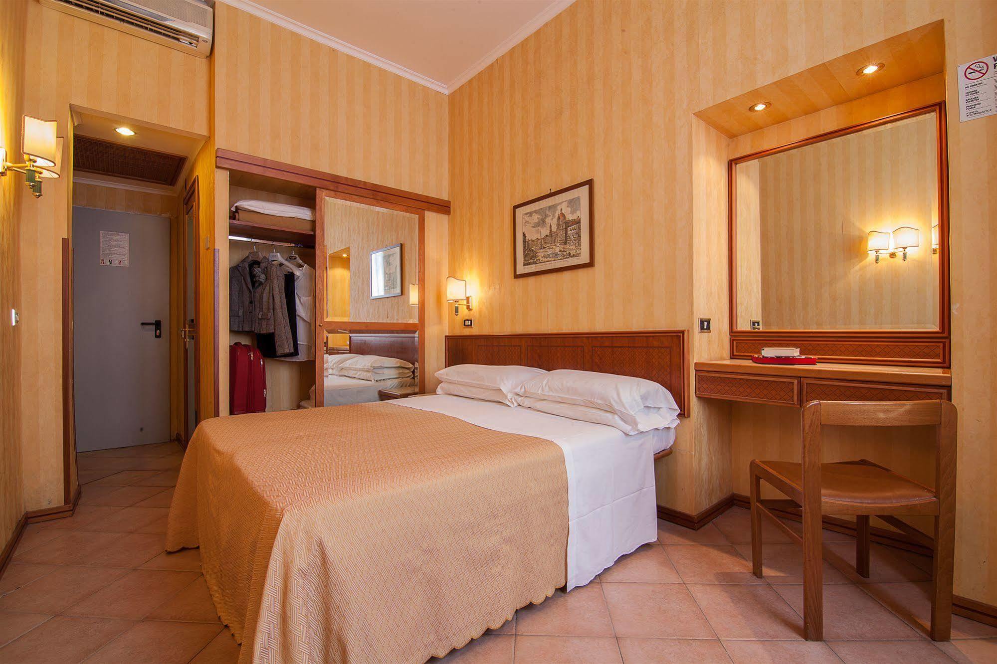 Hotel Pomezia Róma Kültér fotó